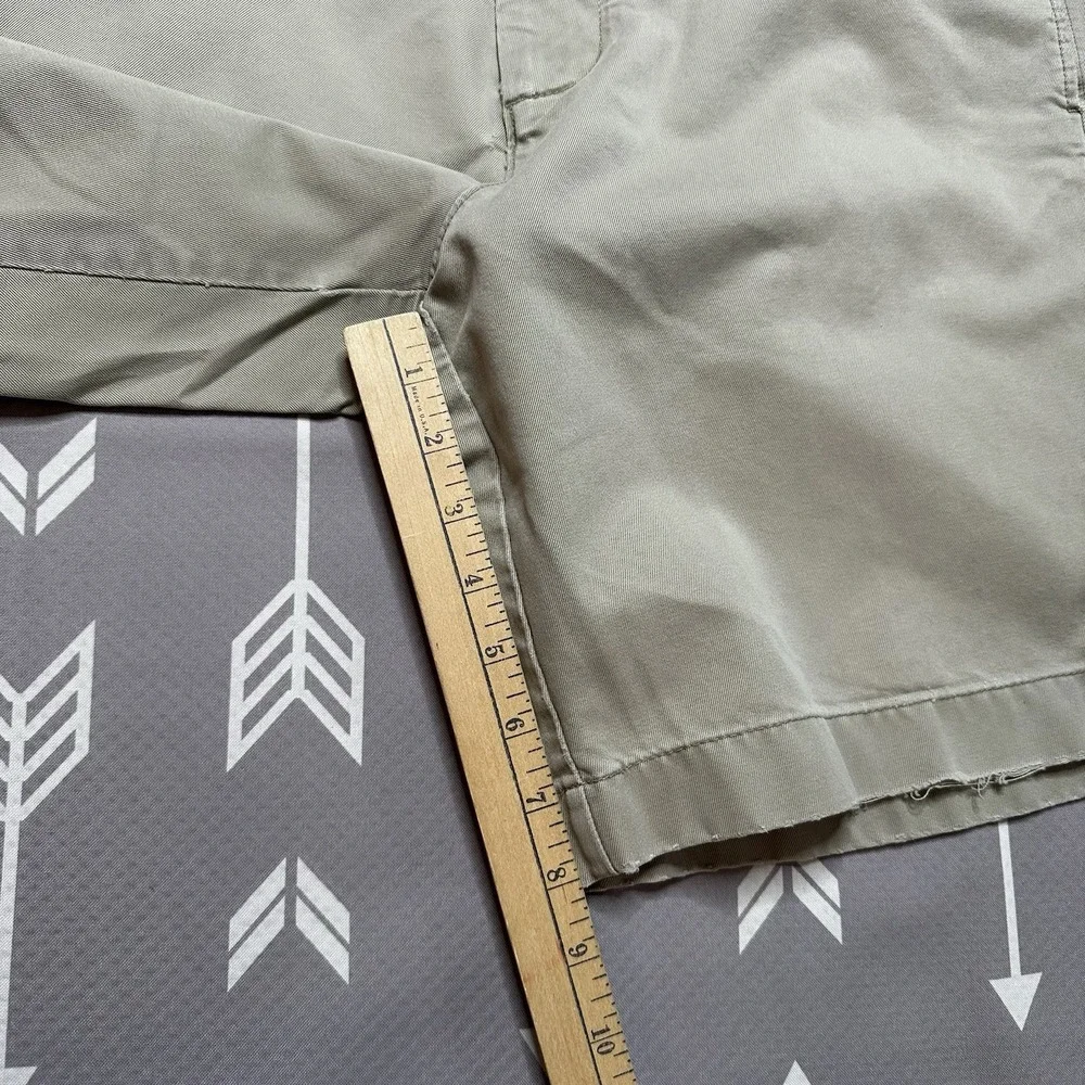 J Crew‎ Broken In Regular Fit Chino Khaki Shorts Men 35W Solid Beige Flat Front